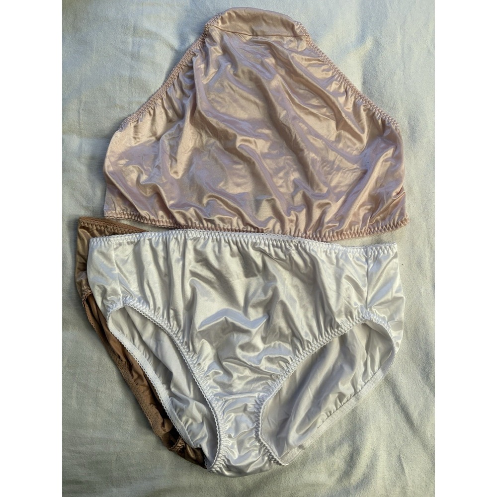 NEW Vanity Fair Radiant Collection Light Control Undershapers 3 Pack Hi-Cut 5XL - Picture 3 of 5